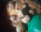 A picture of step 3 of Meat ball sauce.