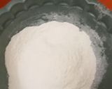 Foto langkah ke 4 dari resep Cake simple berbahan Roti tawar tanpa mixer.
