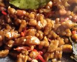 Foto langkah ke 4 dari resep Orek/ Kering Tempe Kacang.
