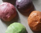 Foto langkah ke 3 dari resep Roti tawar Pelangi.