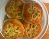Une image de l'étape 5 de Petits pains farcis aux olives.