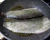 Foto del paso 4 de la receta Filetes de trucha con patatas!!🐟😋🍴