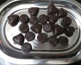 ડ્રાયફ્રુટ ચોકલેટ(Dryfruit chocolate recipe in gujarati) રેસીપી સ્ટેપ2ફોટો