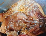 Hình bước làm 1 của món Gà nướng vừng