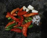 Foto langkah ke 3 dari resep Ikan kue pindang sambel korek.