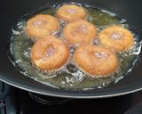 Foto langkah ke 5 dari resep Donat Pemula (Anti Gagal).
