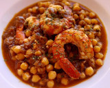 Foto del paso 8 de la receta: Garbanzos estofados con gambas