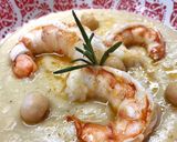 Foto del passaggio 5 della ricetta Crema di ceci con gamberi piccanti