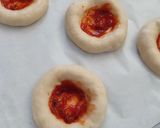 Foto langkah ke 5 dari resep Pizza Mini.