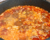 Foto del paso 3 de la receta: Tortilla guisada con chorizo