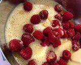 Une image de l'étape 2 de Scones Framboise.