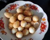 Hình bước làm 2 của món Trứng cút rim sa tế