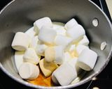 A picture of step 1 of Marshmallow Pie 🥧.