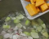 Foto langkah ke 2 dari resep Sayur Bening Bayam Labu Jipang.