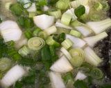 Une image de l'étape 4 de Miso Soup au bouillon de légumes.