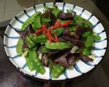 黑木耳炒豌豆莢的食譜步驟3照片