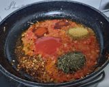 A picture of step 1 of Mexican rice pulao.