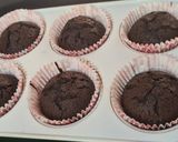Foto langkah ke 5 dari resep Chocolate muffin💕.
