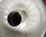 Foto langkah ke 5 dari resep Bolu Ketan Hitam Keju Lumer.