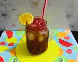 A picture of step 5 of Pomegranate iced tea.