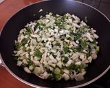Cukkinis-tejszínes tészta sajttal recept fázis 1 fotója