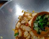 Foto langkah ke 4 dari resep Tumis Tahu Pedas.