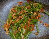 Foto langkah ke 3 dari resep Ikan Pari Asap Kucai.