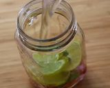 A picture of step 2 of Basil sugar free drink.