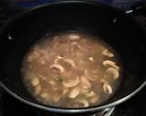 A picture of step 4 of Garlic Mushroom Soup.