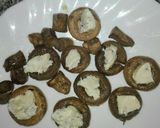 Foto del paso 5 de la receta: Champiñones rellenos de queso azul
