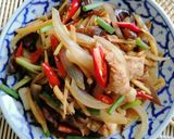 รูปขั้นตอนการทำที่ 3 ของ หมูผัดขิง