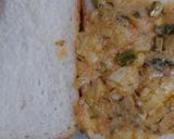 A picture of step 2 of Aloo toast.