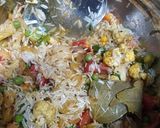 A picture of step 5 of Vegetable pulao in pressure cooker.