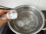 Bầu chần tôm kho đánh ruốc Huế