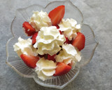 Foto del paso 2 de la receta: Fresas con nata