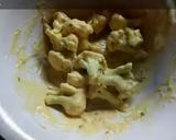 A picture of step 2 of Crispy cauliflower pakoda.