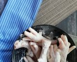 Gambar langkah 2 resipi Kaki ayam goreng rangup bersama kayu manis.