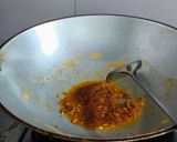 Foto langkah ke 3 dari resep Nasi Goreng Tom Yum.