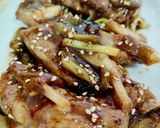 Foto del paso 5 de la receta: Costillas con ajos tiernos y salsa barbacoa coreana