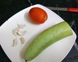 A picture of step 1 of Instant Lauki Masala.