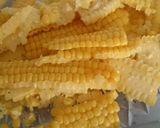 صورة لخطوة 2 من وصفة 🌽 ذرة مسلوقة مع جبنة وزبدة(طريقة سورية)