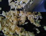 Foto langkah ke 3 dari resep Nasi goreng sederhana.