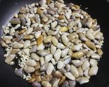 Foto del paso 4 de la receta: Coquinas al ajillo de Isla Canela⛱️