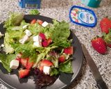 Foto del paso 1 de la receta: Ensalada de Fresas con daditos de Queso