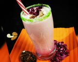A picture of step 4 of Rose Gulkand lassi.