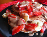 Foto del paso 4 de la receta: Tortitas de avena y plátano con fresas y crema de avellanas