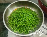 A picture of step 1 of French Beans Fry with Dill.