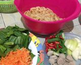 Foto langkah ke 1 dari resep Simple kwetiau goreng ala Dee.