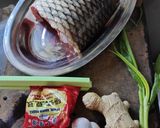 A picture of step 1 of Steamed Fish.