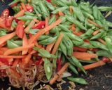 Foto langkah ke 3 dari resep Tumis Buncis Udang Kering.